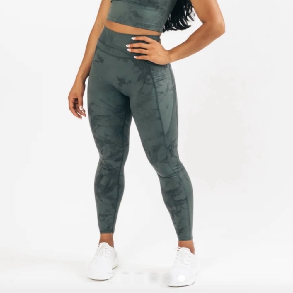 Alphalete Alphalux Storm Leggings